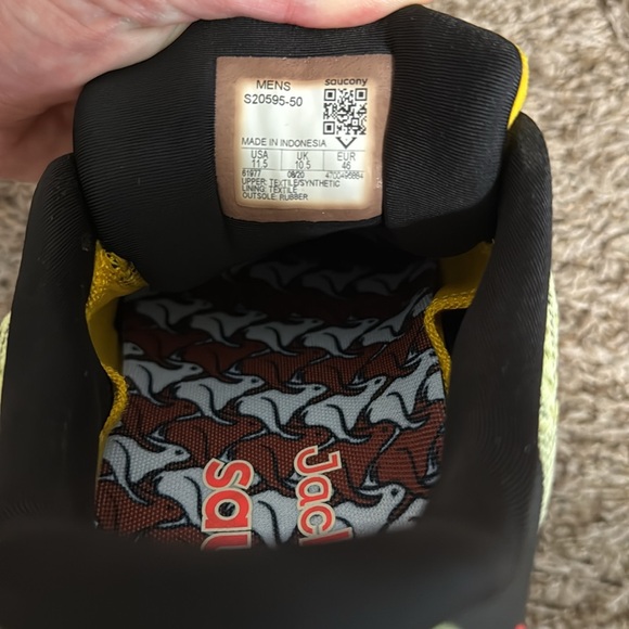 Saucony Light Green Athletic Shoes with Red Highlights - Picture 5 of 6